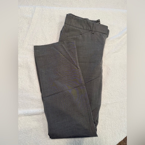 Lot of 5 pair of Women’s Express pants - all size 4 - Picture 6 of 13